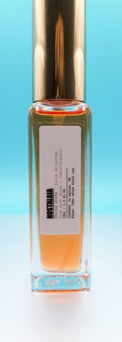 Nostalgia Etoile Noire bottle